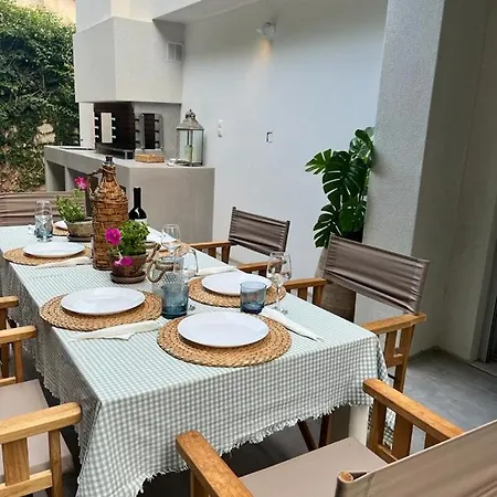 Saronida Boutique Villa Private Pool, Sea Views, Lovely Gardens & Roof Terrace *